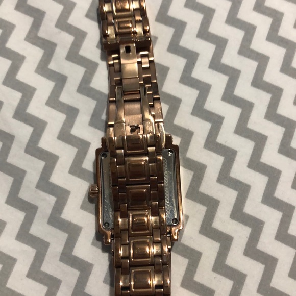 Swiss Legend rose gold watch - Picture 3 of 4